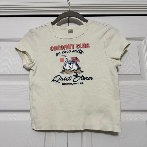 Quiet Storm Tops - Quiet Storm Ocean City Maryland Coconut Club‎ Cropped T-shirt Size Medium VGUC